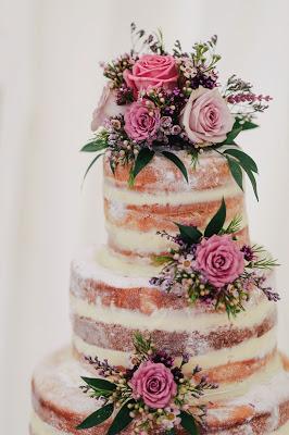 Tarta de boda con flores
