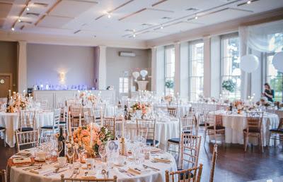 Espacio para boda con ventanales