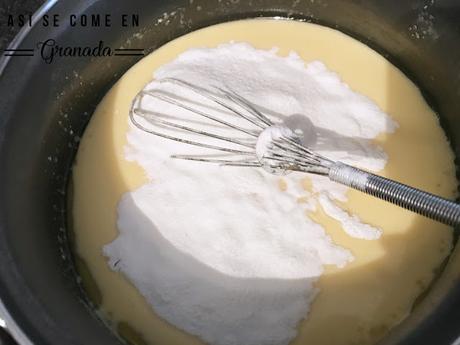 Tarta de queso esponjosa sin gluten ni lactosa