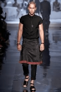 ¿Quién quiere que los hombres usen faldita? ¿Quién quiere que los hombres usen faldita?