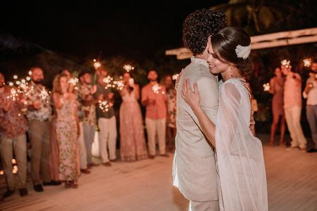 baile de los novios boda en una isla de colombia