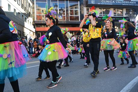 Ponferrada llena las calles de ilusión en el Carnaval infantil 2020