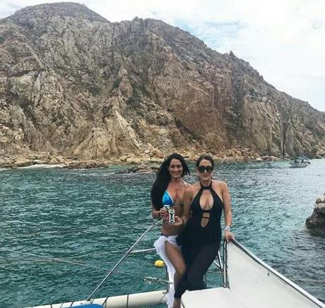 Gemelas Bella al salón de la fama y Charlotte flair dice esto