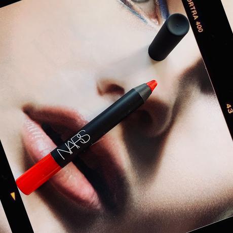 NARS: VELVET MATTE LIP PENCIL DRAGON GIRL