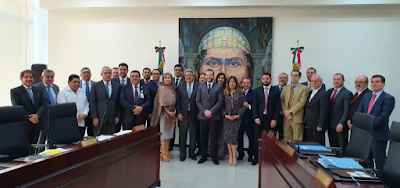 SIGNAN CONVENIO DE COLABORACIÓN TRIBUNALES FEDERAL Y ESTATAL DE CONCILIACIÓN Y ARBITRAJE