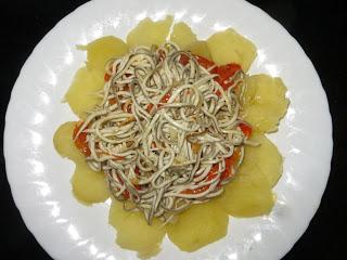 ENSALADA DE PIMIENTOS ASADOS Y GULAS