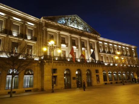 PASEOS POR LA CIUDAD