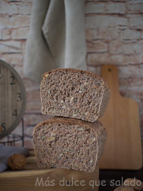 Pan integral con semillas y nueces Pan integral con semillas y nueces