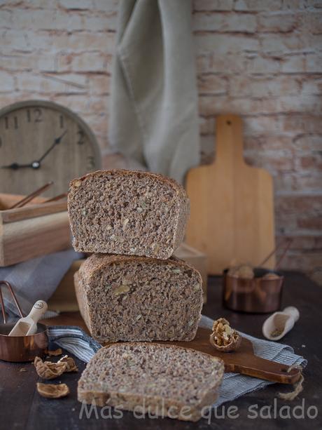 Pan integral con semillas y nueces Pan integral con semillas y nueces