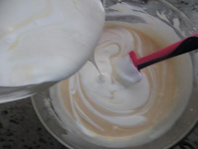 Mousse de chocolate blanco glaseado Thermomix