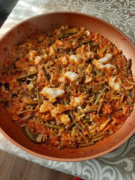 ARROZ DE COLIFLOR CON VERDURAS Y BACALAO