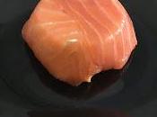 Salmón ahumado relleno mousse aguacate