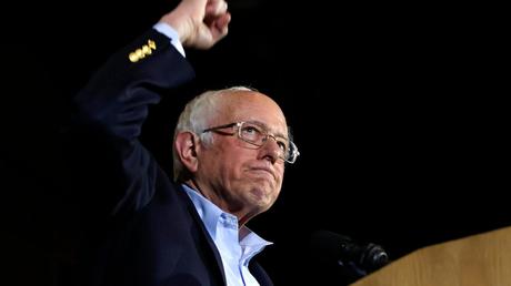 Sanders: ahí viene el coco.