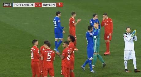 王者官网首页-拜仁霍村暂停事件全程回顾!横幅引争议,球员一度退赛,聊天收尾 王者官网首页-拜仁霍村暂停事件全程回顾!横幅引争议,球员一度退赛,聊天收尾