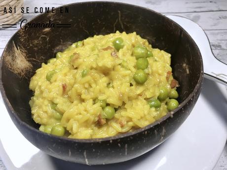 Risotto con guisantes y jamón