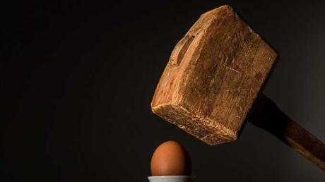 Menos bromuro y mas “guillotina” definitiva en forma de castración química Menos bromuro y mas “guillotina” definitiva en forma de castración química