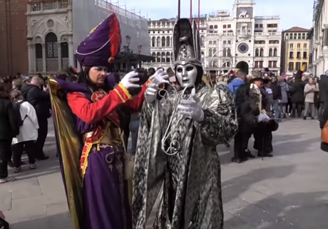 La magia, el encanto y el romanticismo del carnaval más antiguo del mundo. La magia, el encanto y el romanticismo del carnaval más antiguo del mundo.