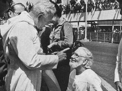 Ernesto Cardenal: el adiós del cura poeta que nunca se supo arrodillar.