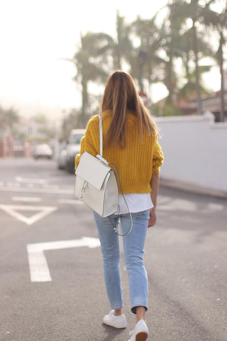 Mustard Cardi