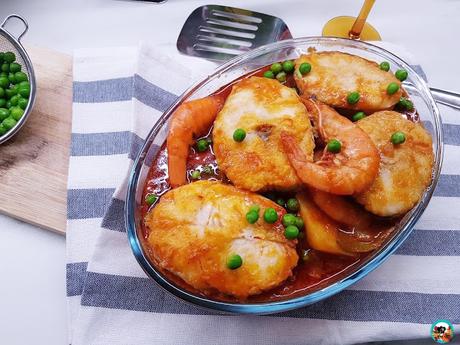 Cazuela de merluza y langostinos