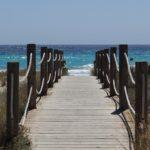 Menorca y los beneficios de alojarse en una casa de vacaciones