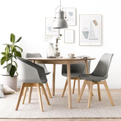 Mesa y sillas Feng Shui