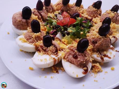 Huevos rellenos de atún Huevos rellenos de atún
