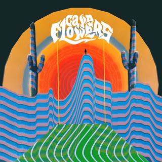 Cave Flowers Cave Flowers (2020) un álbum lleno de carreteras y sentimientos enfrentados Cave Flowers Cave Flowers (2020) un álbum lleno de carreteras y sentimientos enfrentados