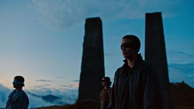 MONOS (Colombia, Argentina, Paraguay, Países Bajos, Alemania, Suecia; 2019) Bélico, Intriga