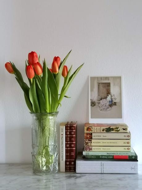 LIBROS Y FLORES (III): TULIPANES Y CLÁSICOS DE LA LITERATURA LIBROS Y FLORES (III): TULIPANES Y CLÁSICOS DE LA LITERATURA