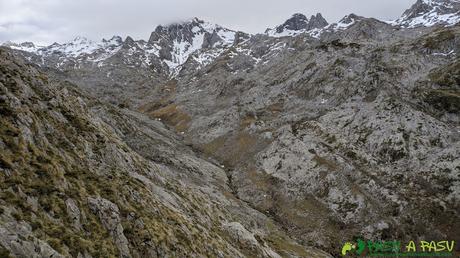 Bajando al Río Junjumia desde el Collado 