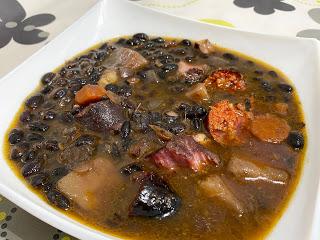 Alubias negras guisadas en Crock Pot