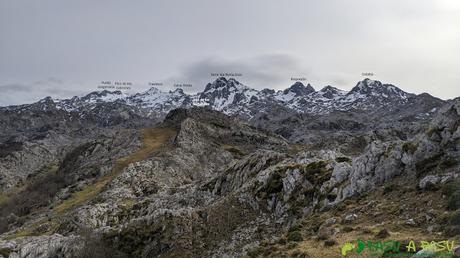 Vista hacia el Macizo del Cornión desde la zona de los Gurbiñales