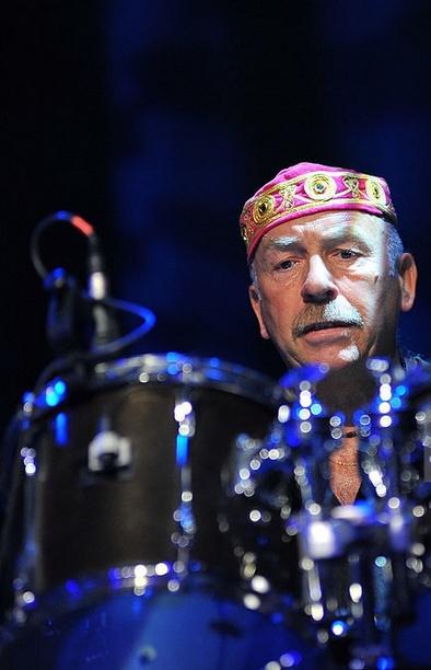 Efemérides del Rock y Heavy Metal: Qué pasó un 06 de Marzo