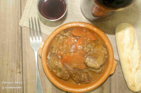 CARRILLERAS DE CERDO CON VINO DE NARANJA, A BAJA TEMPERATURA