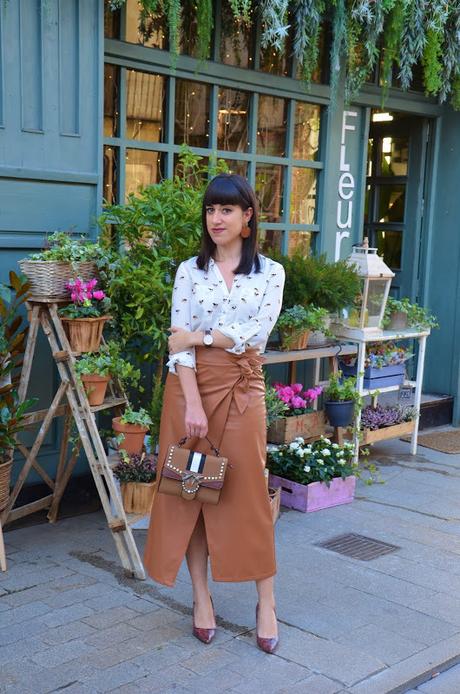 Falda wrap de polipiel