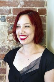 Top 3 AUTORAS poco conocidas que DEBES leer este 8M Top 3 AUTORAS poco conocidas que DEBES leer este 8M