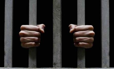 YO NO SOY TU VIOLADOR, SOY LA RESPUESTA A TU ERROR