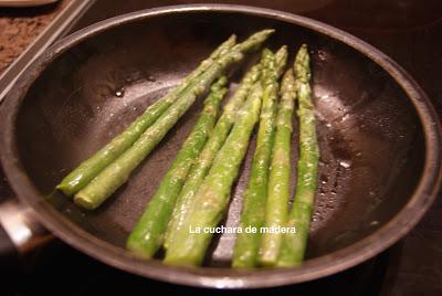 ROLLOS RELLENOS DE JAMON Y DE SALMON