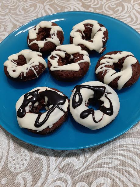 DONUTS DE CALABAZA, CACAO Y ALMENDRA DONUTS DE CALABAZA, CACAO Y ALMENDRA