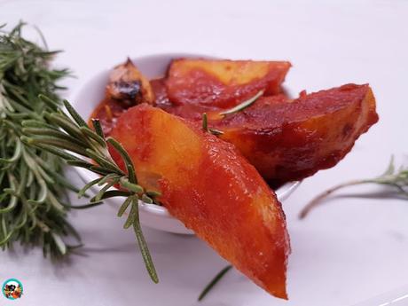Papas asadas con tomate y romero Papas asadas con tomate y romero