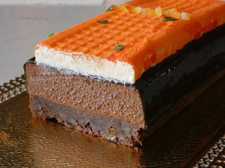 Pastel de Chocolate, Pacanas y Naranja