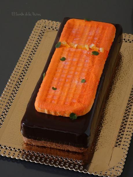 Pastel de Chocolate, Pacanas y Naranja