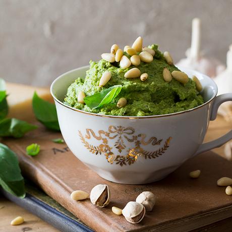 PESTO DE PISTACHOS Y BRÓCOLI