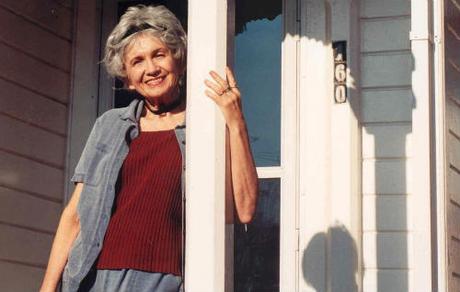 ALICE MUNRO 