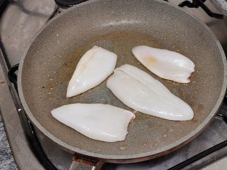 Chipirones en su tinta, ligeros y deliciosos