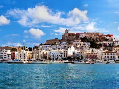 Formas de moverse por Ibiza como turista