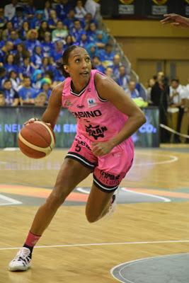 Galería de clics del Perfumerías Avenida-Ensino (cuartos de final de la Copa de la Reina de Salamanca)