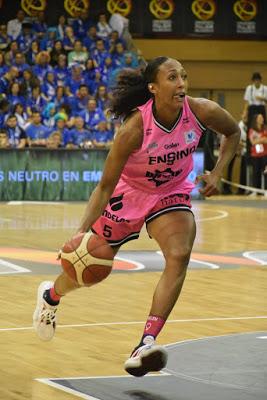 Galería de clics del Perfumerías Avenida-Ensino (cuartos de final de la Copa de la Reina de Salamanca)