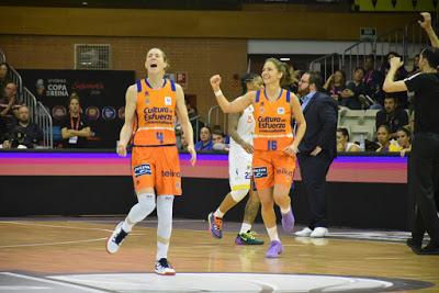 Galería de clics del Valencia Basket-CB Clarinos (cuartos de final de la Copa de la Reina de Salamanca)